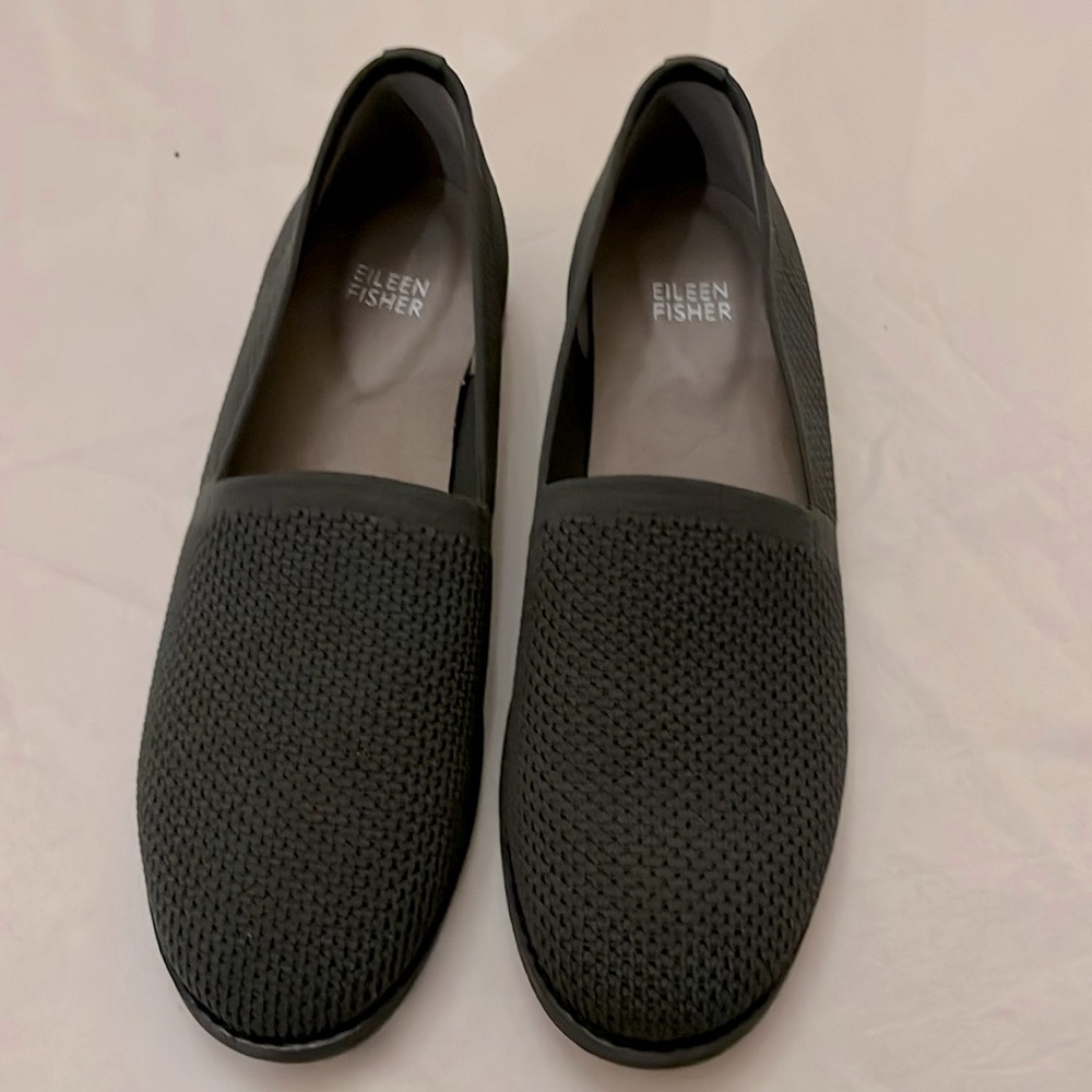 Eileen Fisher slip on Knit Flats size 7.5 dark Grey